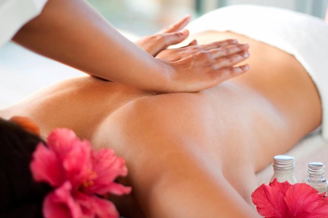 1.5 HrsTheHomeRelaxing WholeBodyMixedwithbalm- FreeTransportation - The welcome starts with a cool towel and tea