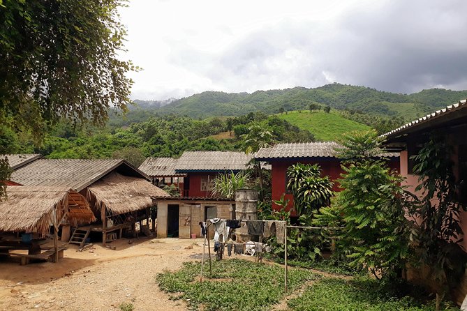 1 Day Trekking Group Tour With Bamboo Cooking / Chiang Rai - The First Climb Rewards Strong Legs