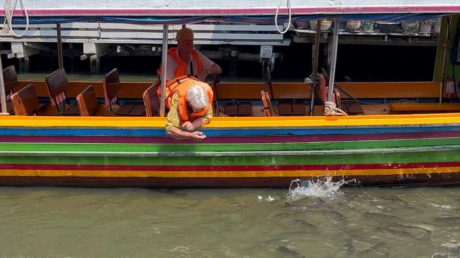 1 Hr Private Bangkok Canal Boat Tour: Traditional Flat Boat - Bang Luang Canal and the Artist House