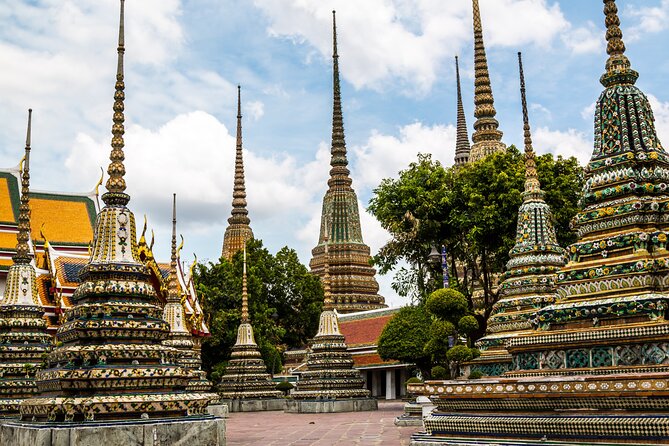3-Hour Bangkok Walking Tour: Wat Pho and Wat Arun - Heat, clothing, and the physical side of the walk