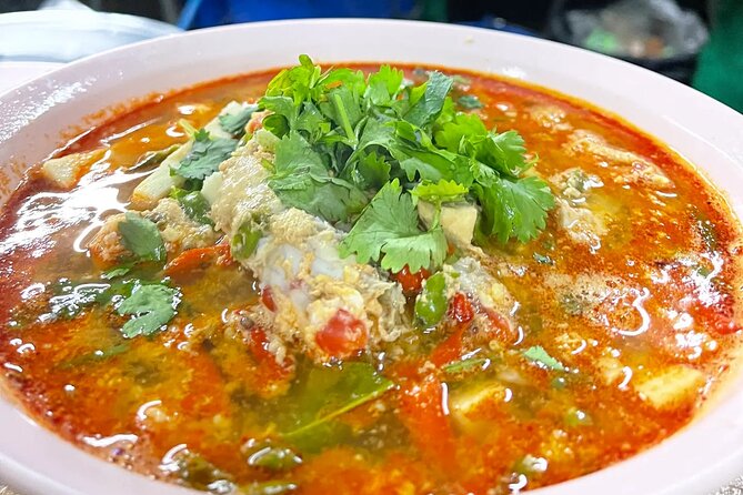 4-Hour Hidden Bangkok TukTuk Street Food Guided Tour - Wat Nak Klang and Wat Prayoon: old Bangkok after dark