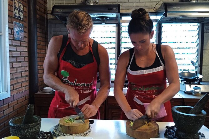 5 Hour Morning Thai Cooking Course - The Organic Garden and Thai Herbs