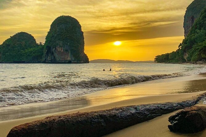 7 Island sunset tour by Speedboat | Catamaran plus BBQ & Plankton - Starting in Ao Nang at 2:30 pm