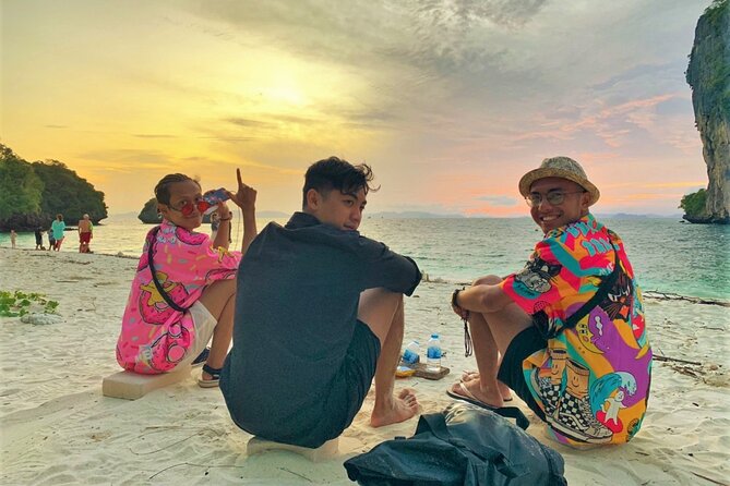 7 Island sunset tour by Speedboat | Catamaran plus BBQ & Plankton - Poda Island brings the sunset and dinner