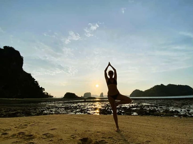 7 Islands sunset tour plus bioluminescent plankton + BBQ - Why the late start works in Krabi