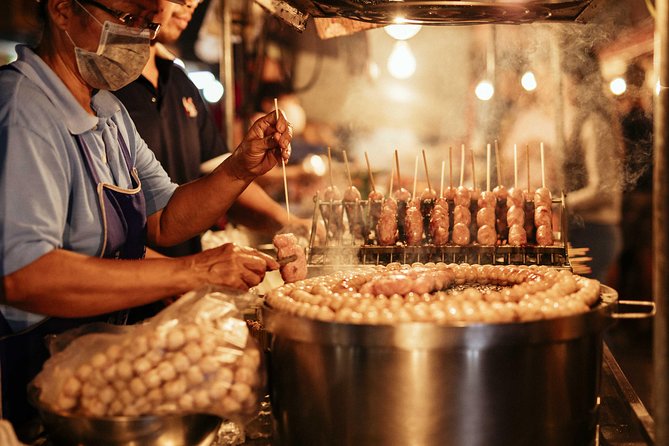 A Magical Evening in Chiang Mai: Private City Tour - Crossing the Ping River at night