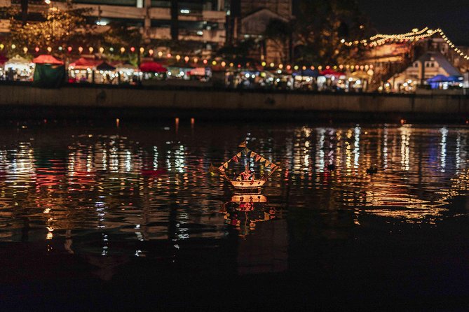 A Magical Evening in Chiang Mai: Private City Tour - Meeting near Samlarn Road