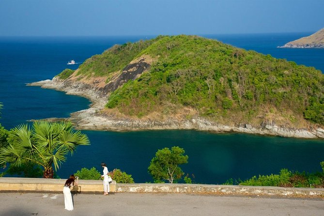 Amazing Guided Tour of Phuket Island Plus Big Buddha - Big Buddha: impressive from below, closed at the top