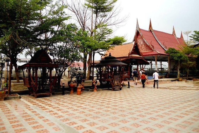 Ancient Wonders of Ayutthaya with Return Scenic River Cruise - Wat Mahathat and the value of a guide
