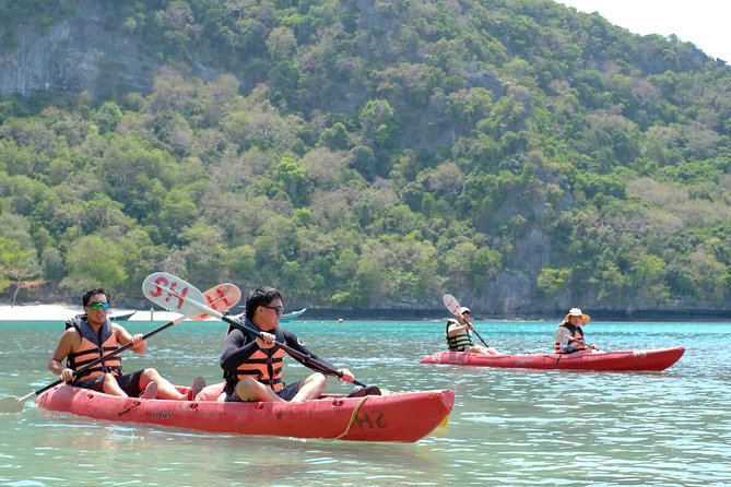 Ang Thong National Marine Park Speedboat Tour from Koh Phangan - Kayaking and beach time