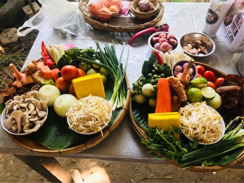 Ao Nang: Authentic Thai Local Cooking Class - Eating together gives the class its social side