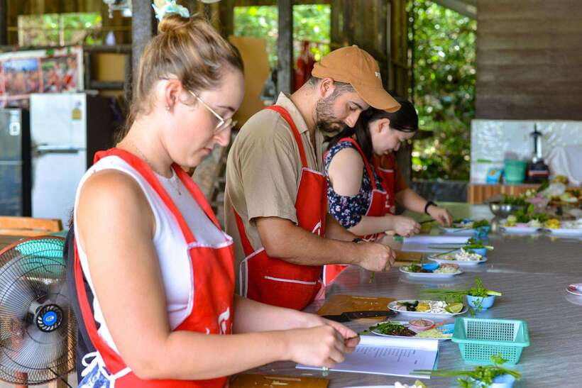 Ao Nang: Half-Day Thai Cooking Class Krabi Province - Group size and the quality of instruction