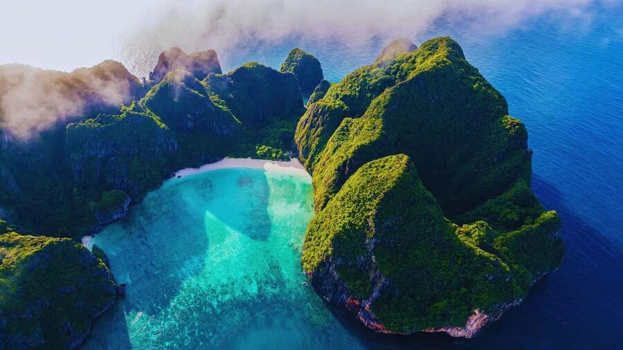Ao Nang: Phi Phi Islands Speedboat or Catamaran Tour One day - Maya Bay brings the biggest photo stop