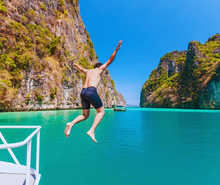 Ao Nang: Phi Phi Islands Speedboat or Catamaran Tour One day - Pileh Lagoon is made for a swim
