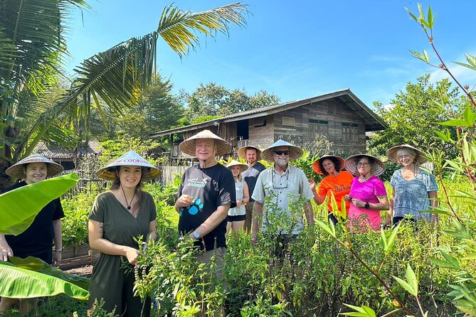 Authentic Thai Cooking Class and Farm Visit in Chiang Mai - The Chiang Mai pickup and market start