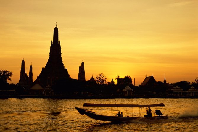 Ayutthaya Ancient City - Bang Pa-In Palace: a surprising royal opening