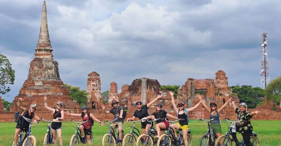 Ayutthaya City and Historical Park Bike Tour - Somdet Phra Srinakarinda Park and Chedi Phra Si Suriyothai