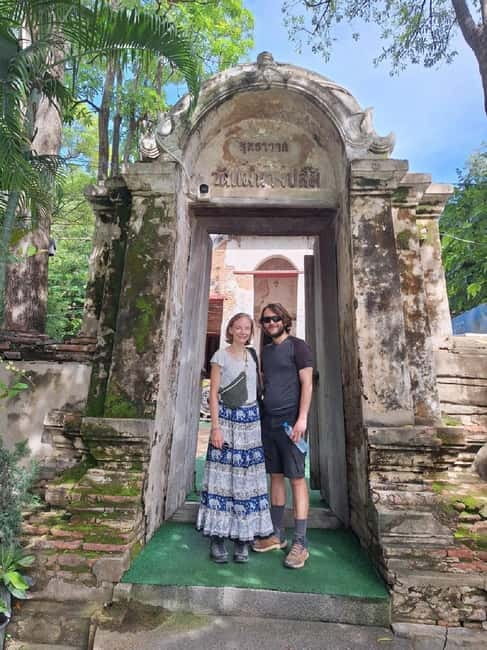 Ayutthaya: Colorful Slow Life Bicycle Tour with local guide. - What Jimmy adds to the ride