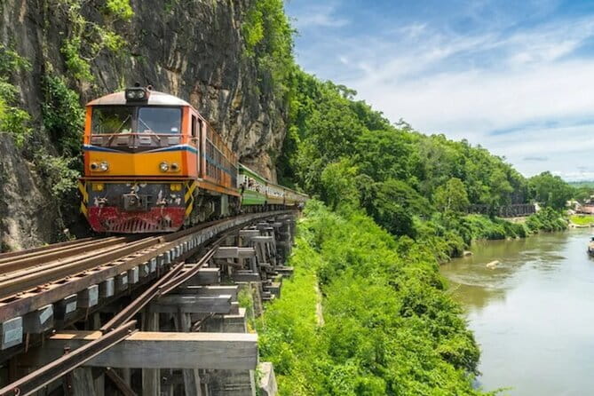Ayutthaya Heritage Private Charter Exclusive Temple Tour - What the driver service really includes