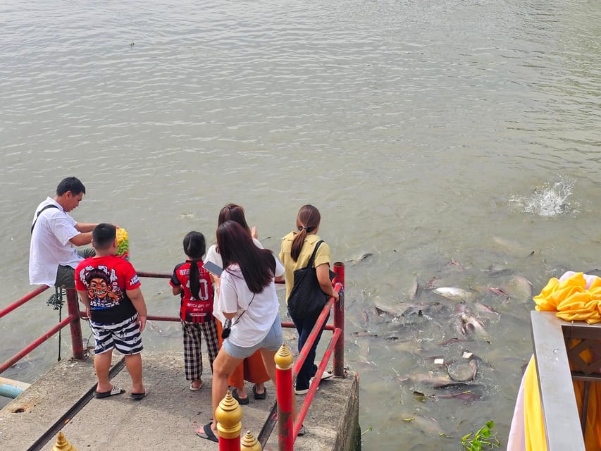 Ayutthaya: Private Boat Tour with Optional Temple Visits - Price, private value, and extra costs