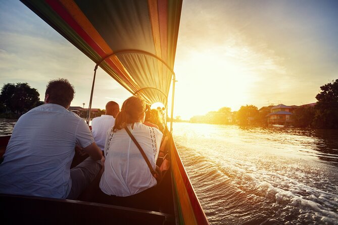 Ayutthaya Sunset Boat & UNESCO Temples: Multi-language private tour from Bangkok - Wihan Phra Mongkhon Bophit and its huge Buddha image