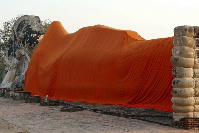 Ayutthaya Sunset Tour: UNESCO Temples & Peaceful River Cruise - Transport, Group Size, and the Bangkok Return
