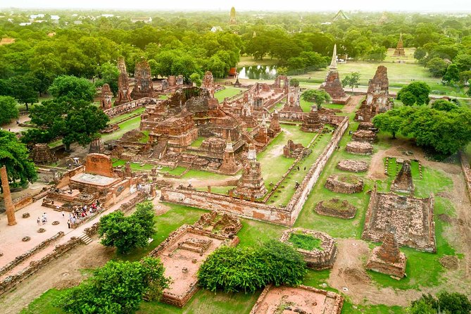Ayutthaya Temples and River Cruise from Bangkok - Lunch and the Chao Phraya cruise back to Bangkok