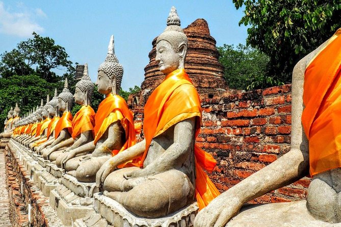Ayutthaya Temples Tour from Bangkok with Grand Pearl River Cruise - Wat Mahathat and the famous Buddha image