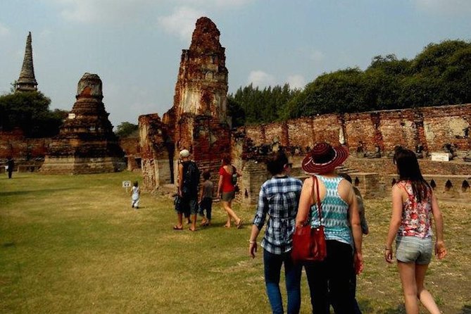 Ayutthaya UNESCO Temples Group Tour with Lunch - What the guide adds to the ruins