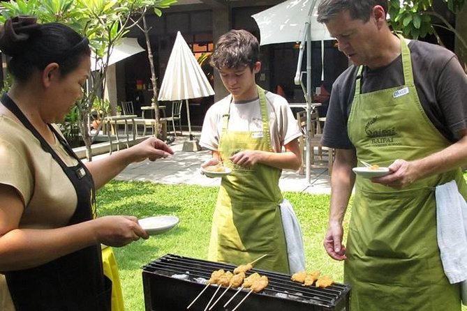 Baipai Thai Cooking School Class in Bangkok - Four Thai Dishes, Prepared Step By Step