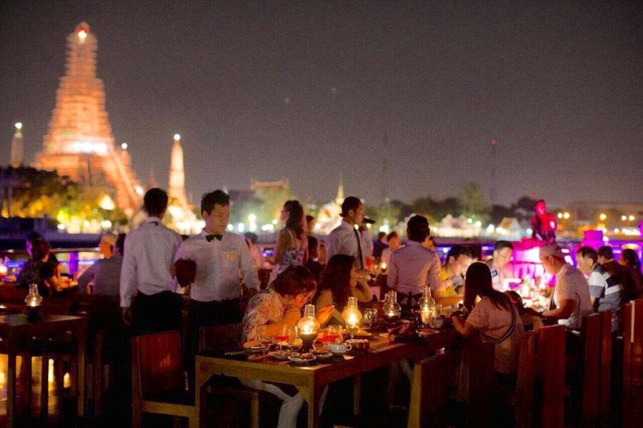 Bangkok: 2-Hour Dinner & Shows on White Orchid River Cruise - The buffet: plenty of choice, mixed expectations