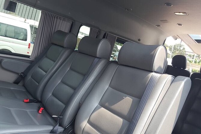 Bangkok Airport Arrival Private Transfer incl. tollway - Driver service and communication