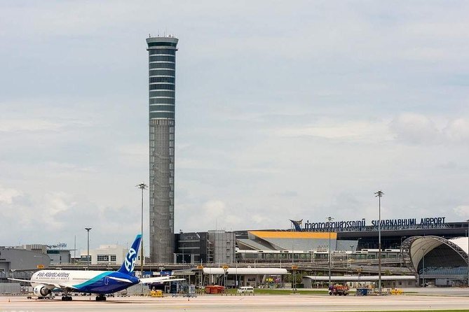 Bangkok Airport to Bangkok Hotel Arrival Transfer - Arriving at Bangkok Airport and Finding Your Representative