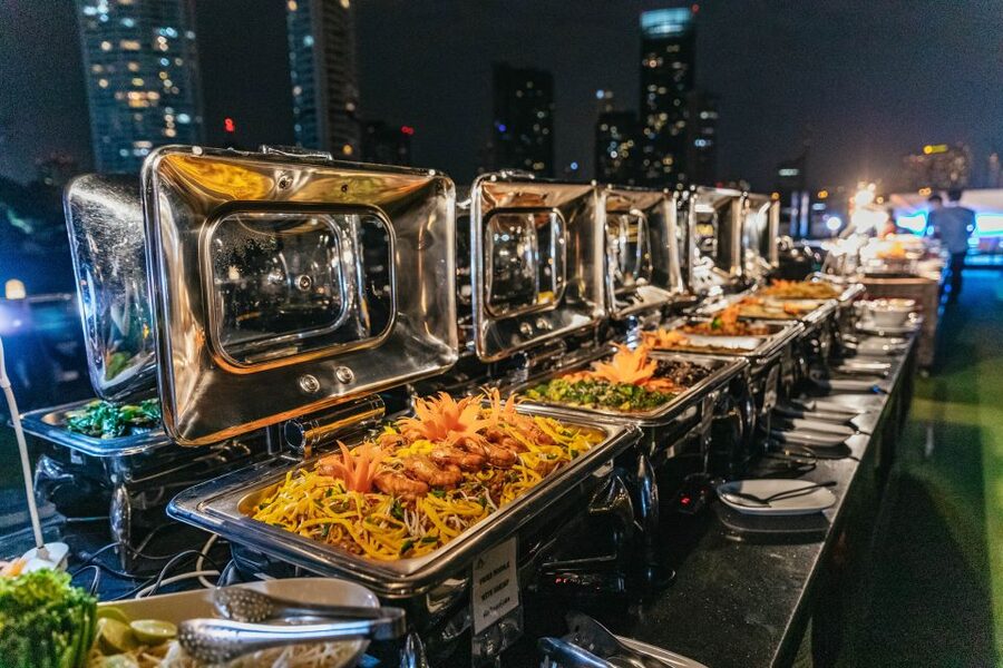 Bangkok: Alangka Luxury Buffet Dinner Cruise With Live Music - Should you book this Bangkok dinner cruise?