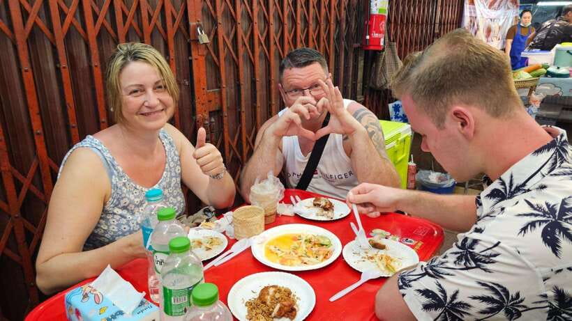 Bangkok Authentic Tasting Thai-Chinatown Walking Food Tour - Why Bangkok Chinatown works so well for a food tour