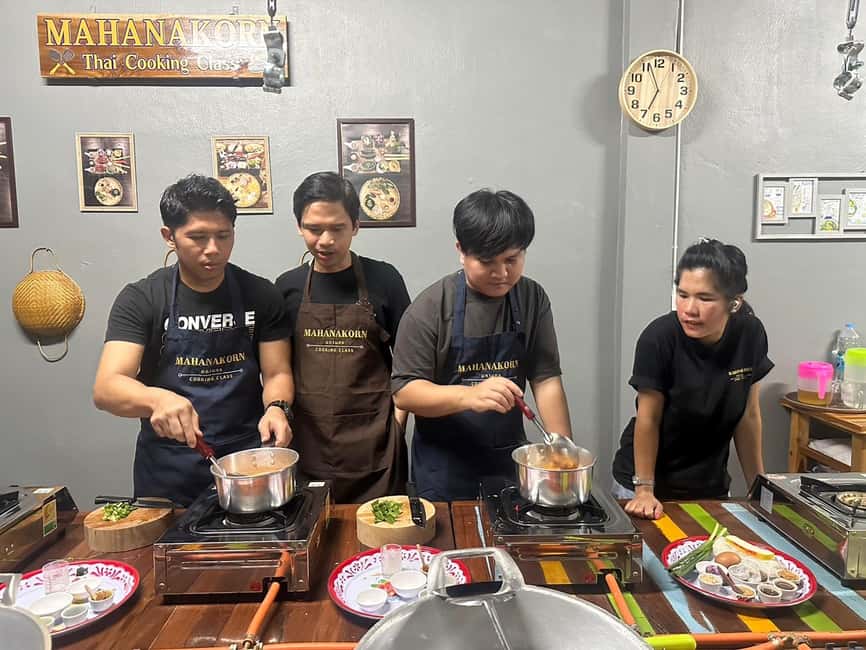 Bangkok: Authentic Thai Cooking Class with Local Host - Why the small group matters