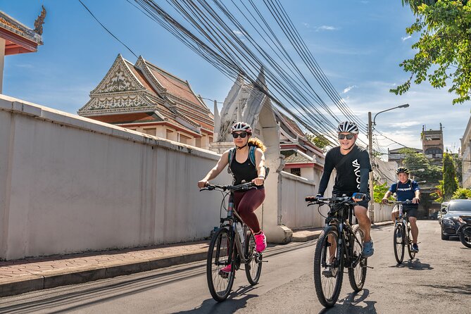 Bangkok: Backstreets and Temple Historic Bike Tour - Crossing the Rama VIII Bridge