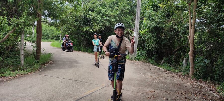 Bangkok: Bang Kachao E-Scooter Jungle Tour - Coconut groves, mangroves, and the quieter side of Bang Kachao