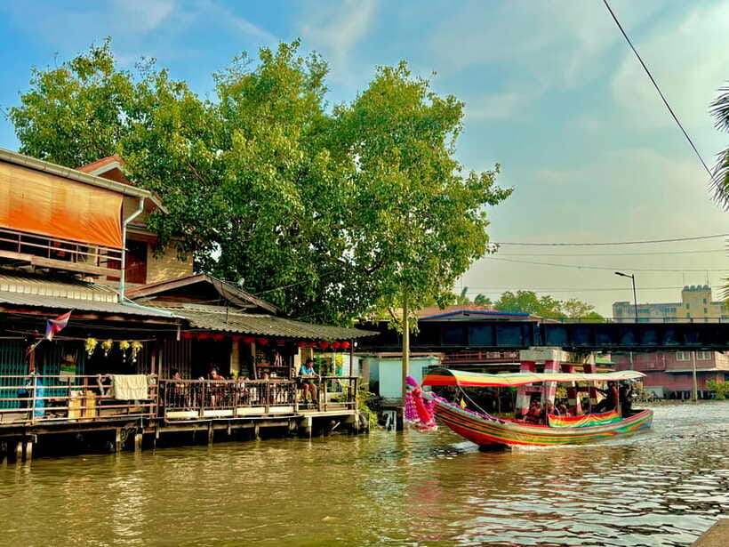 Bangkok: Bike, Boat & Food Tour in Thonburi - The Bangkok Yai canal cruise by longtail boat
