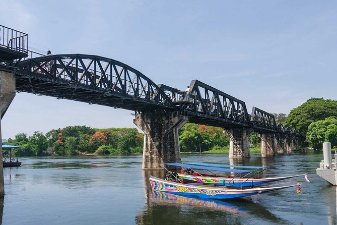 Bangkok: Bridge on the River Kwai and Thailand-Burma Railway Tour - Lunch beside the River Khwae