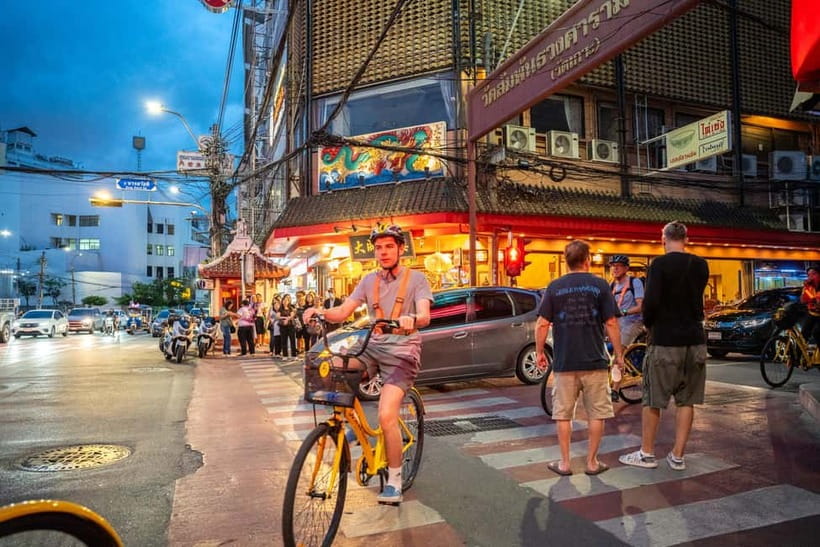 Bangkok by Night Cycling Tour with Street-food Meal - Why Bangkok is better on two wheels after dark