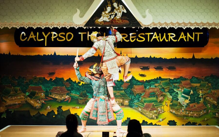 Bangkok: Calypso with Thai Classical Dance - Arriving at Calypso and choosing your seat