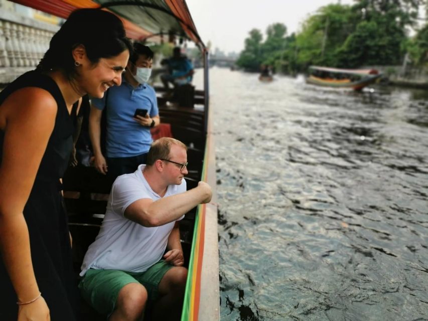 Bangkok: Canal Boat Tour, Big Buddha & Artist's House - Canal life from the water