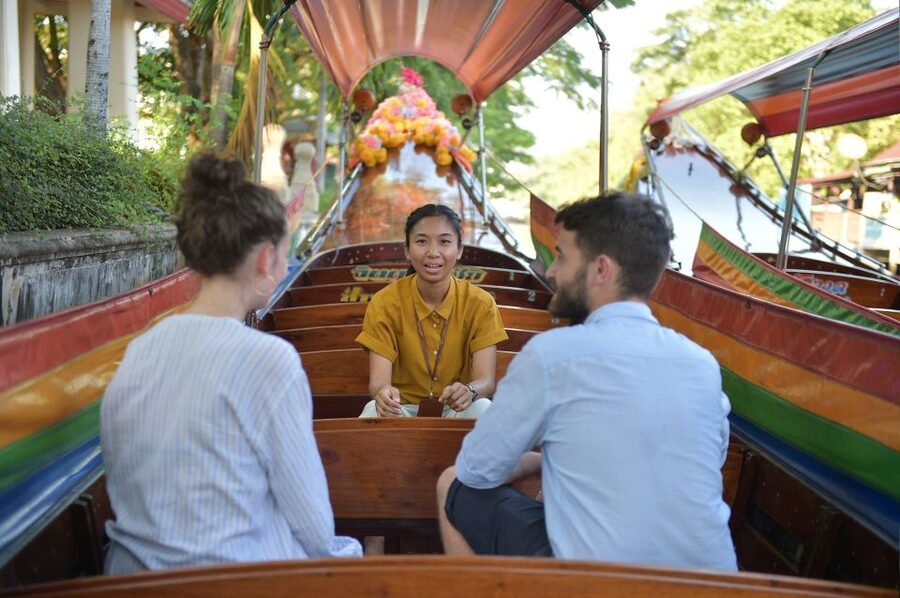 Bangkok: Canal Boat Tour, Big Buddha & Artist's House - Seeing the giant seated Buddha