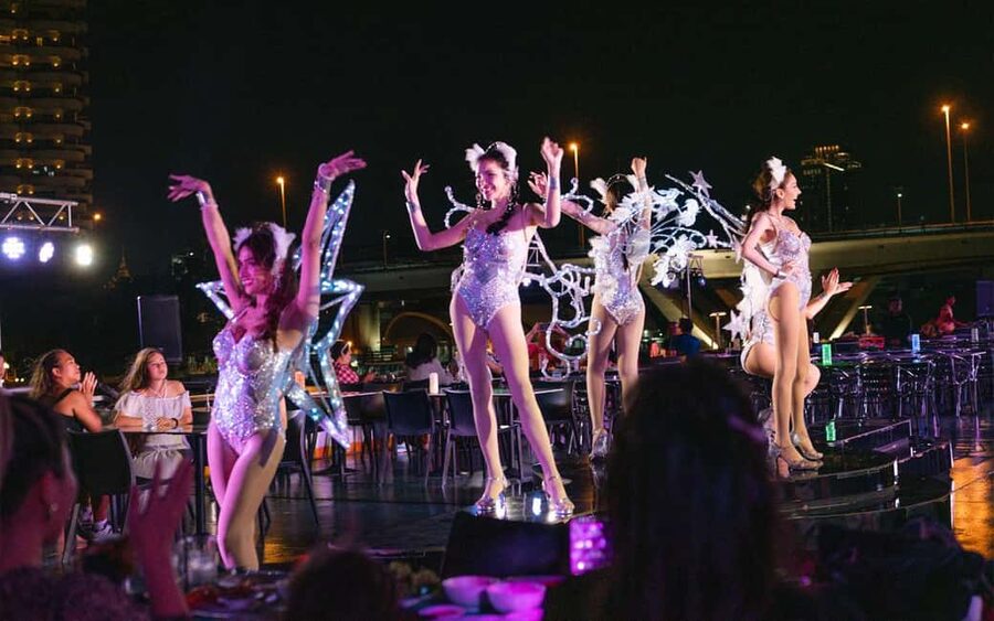 Bangkok: Carnival Dinner Cruise with Free-Flow Beer & Buffet - How to make the evening better