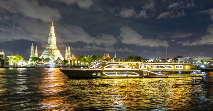 Bangkok: Chao Phraya Alangka Cruise at Icon Siam - Key things to know before booking