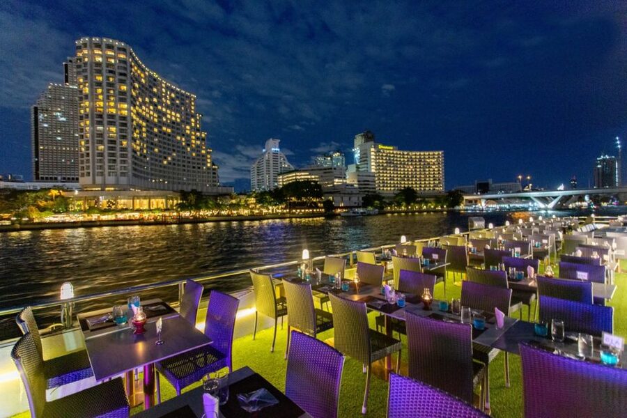 Bangkok: Chao Phraya Alangka Cruise at Icon Siam - Thai classical dance and live music on board