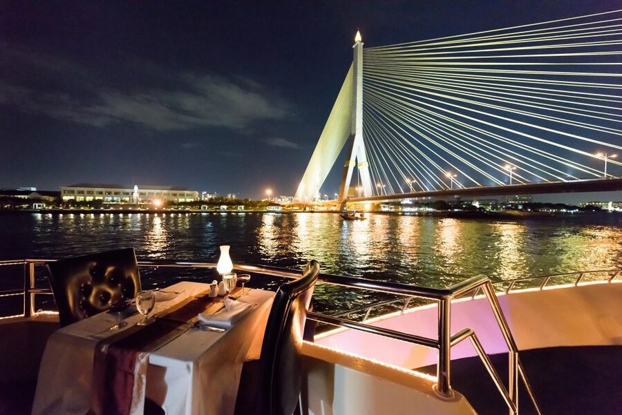 Bangkok: Chao Phraya Princess Dinner Cruise Ticket - Live music and Thai dancing on the upper deck