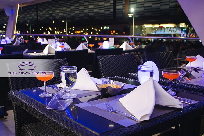 Bangkok Chao Phraya Princess Night Dinner Cruise - The buffet: useful variety, uneven execution