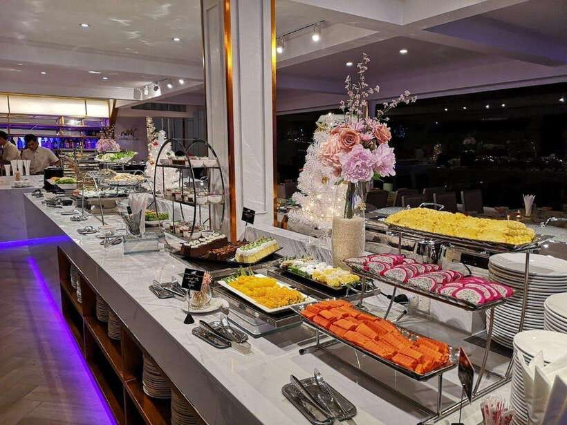 Bangkok: Chao Phraya River Meridian Cruise with Buffet - Starting at ICONSIAM, Bangkok’s polished riverfront mall
